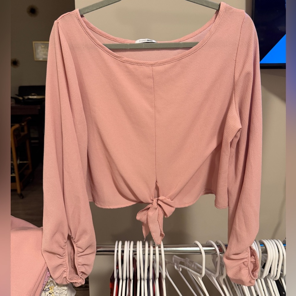 Fashion Nova Blush Tie-Front Crop Top